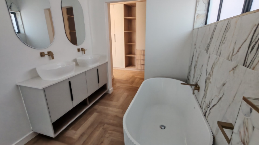 3 Bedroom Property for Sale in Seemeeu Park Western Cape